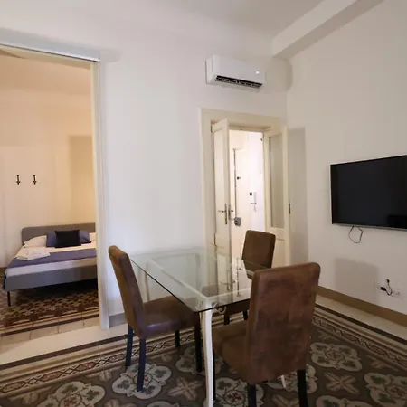 דירה Seafront & Vacation בארי